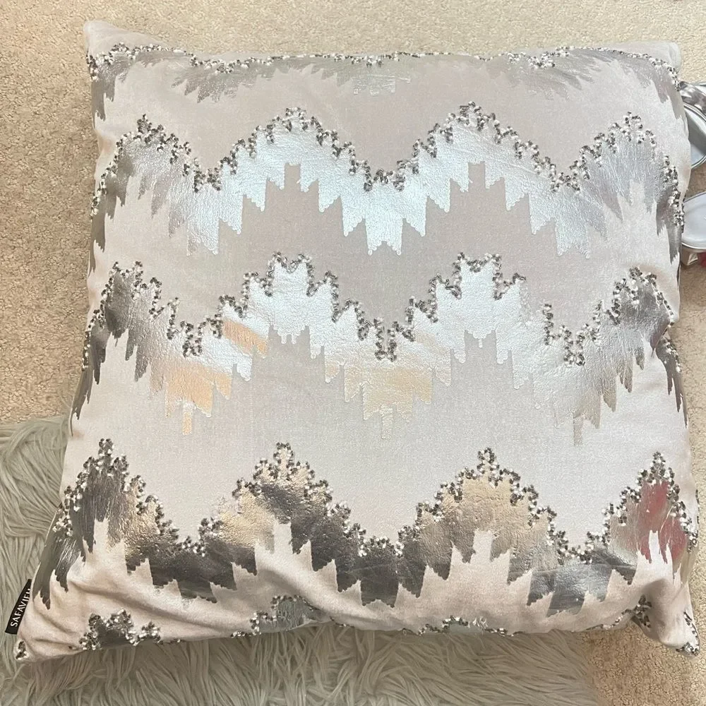2 Safavieh Silver and Cream Textured Pillow 22X22 Luxury Accent Pillow modern